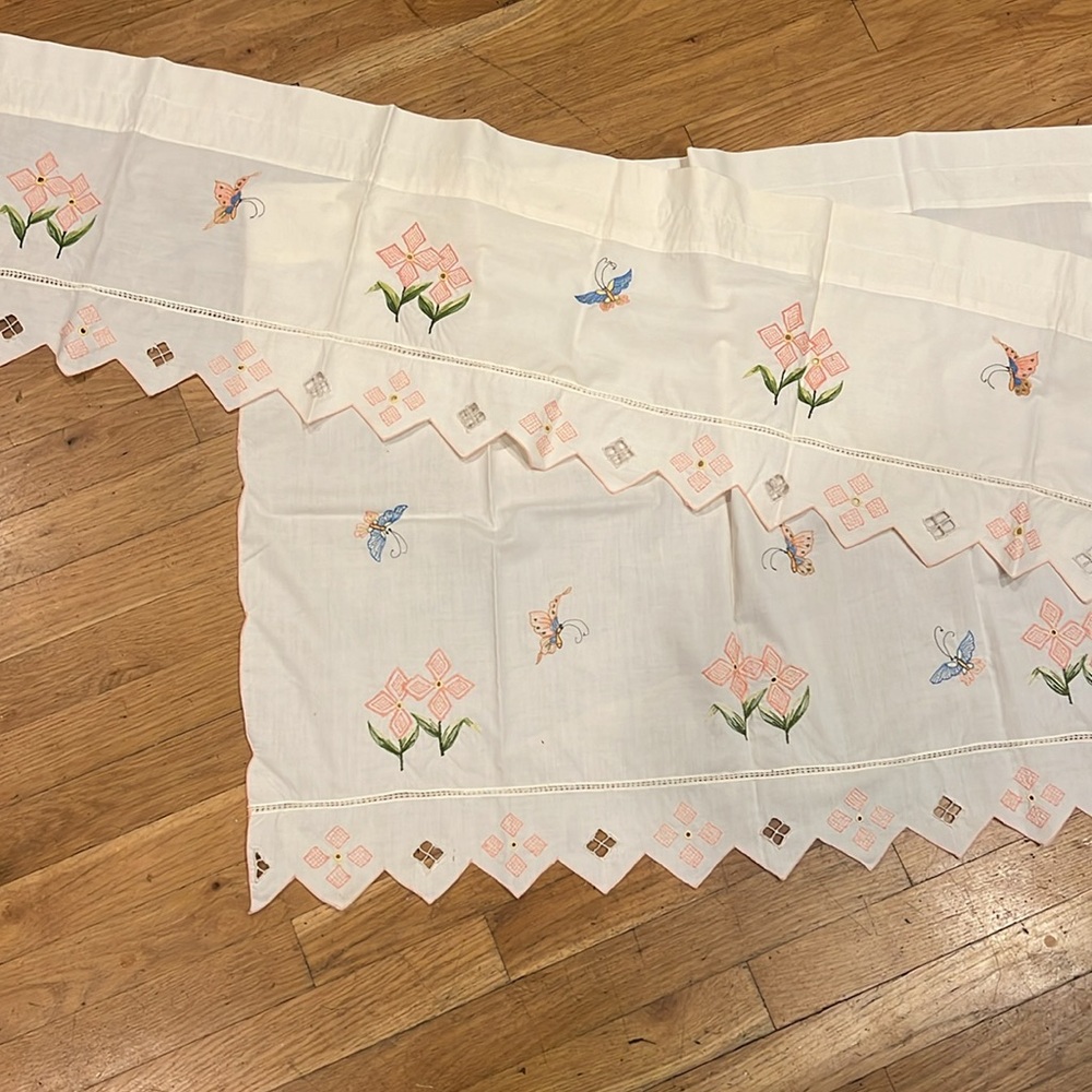 Vintage Butterfly Curtains - Picture 6 of 9